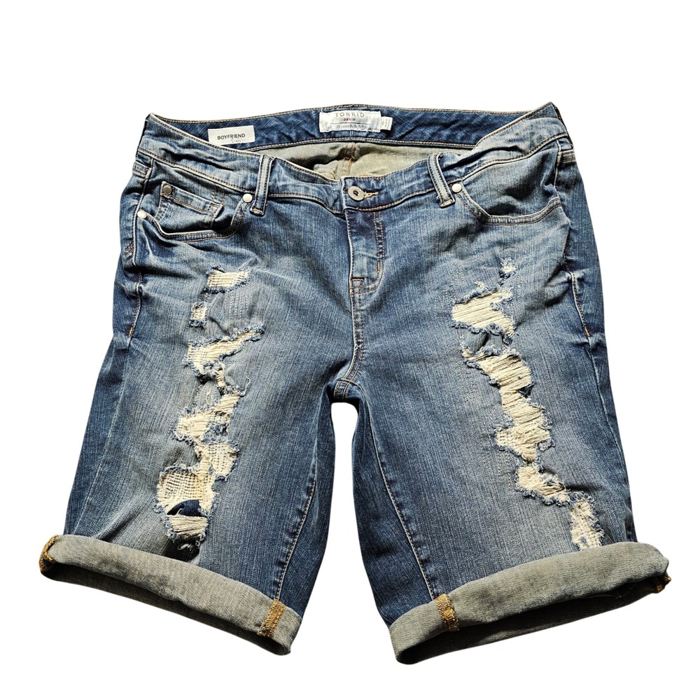 Torrid Denim Boyfriend Shorts Blue Distressed Frayed Cuffed Womens Size 16